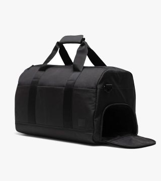NOVEL DUFFLE TECH